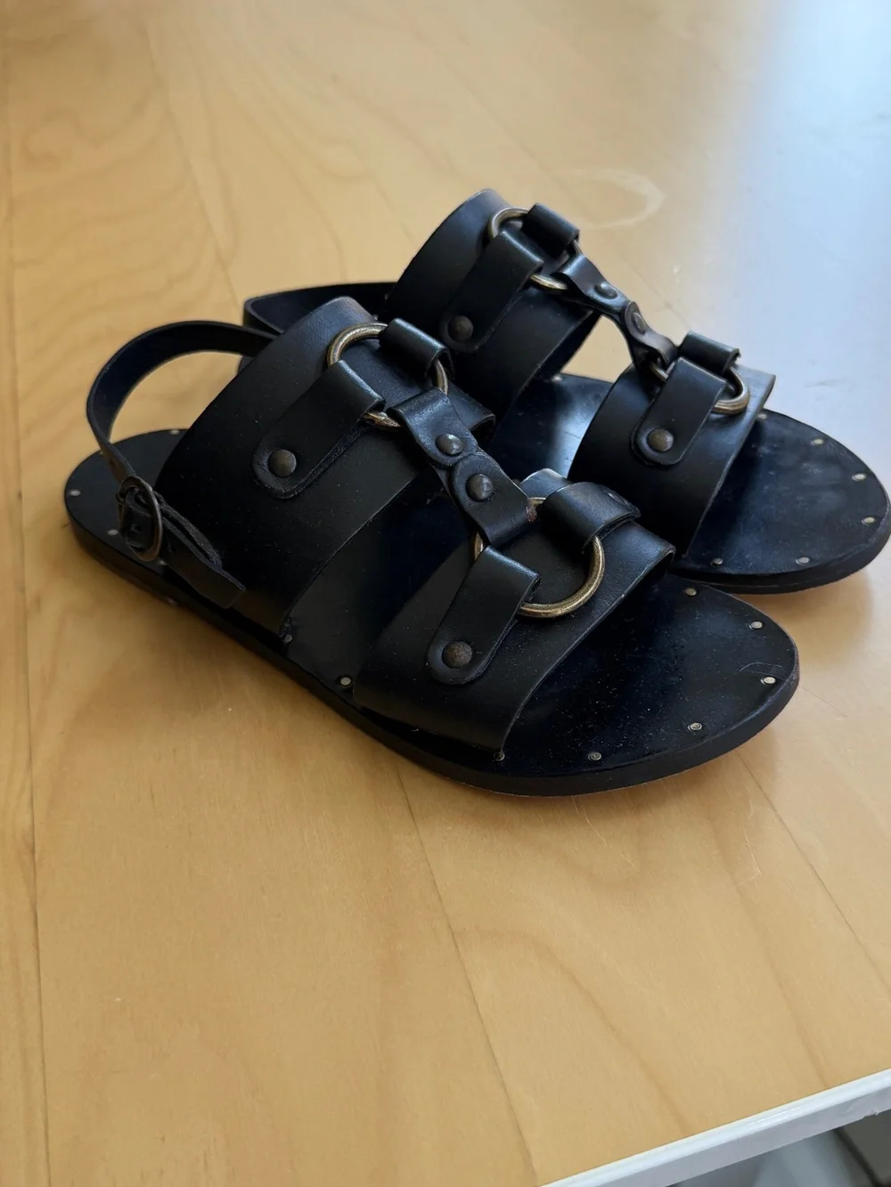 beek leather sandals